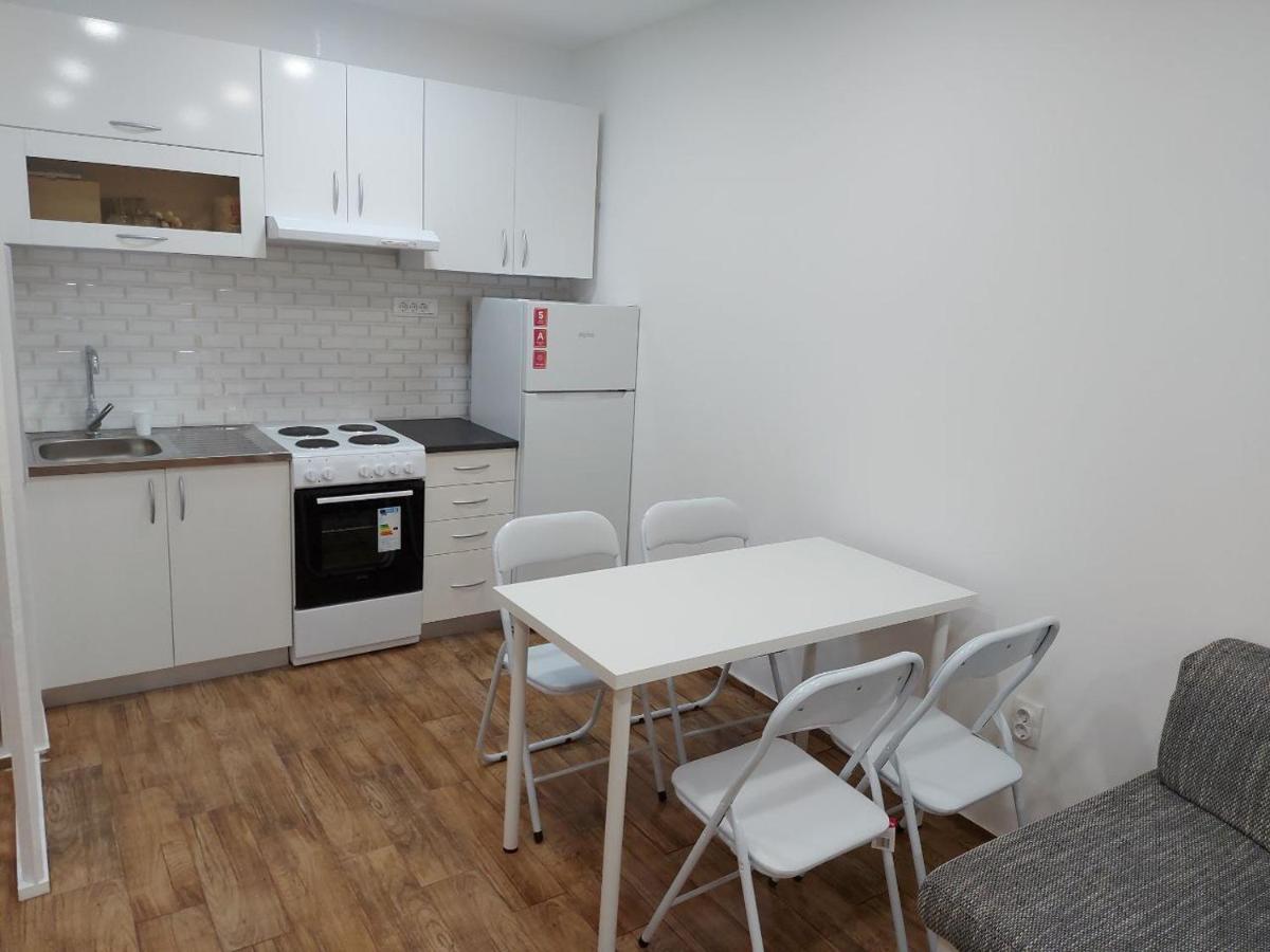 בלגרד Cosy, Quiet & Brand New Apartment W/ Danube View מראה חיצוני תמונה